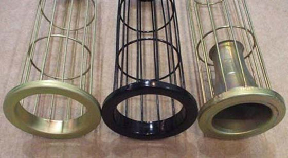 Superficie lisa galvanizada de filtro de la jaula de acero del bolso para el colector de polvo del aire