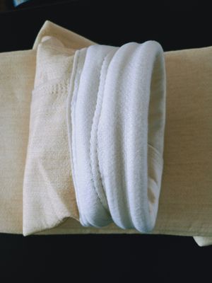 Bolso de filtro de Aramid del colector de polvo de SS304 Sanpband 550gsm