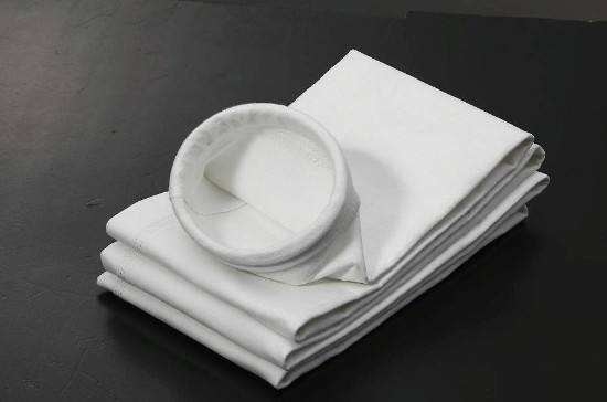 La aguja no tejida del poliéster de la explotación minera 450GSM~550GSM sentía el bolso de filtro de Aramid